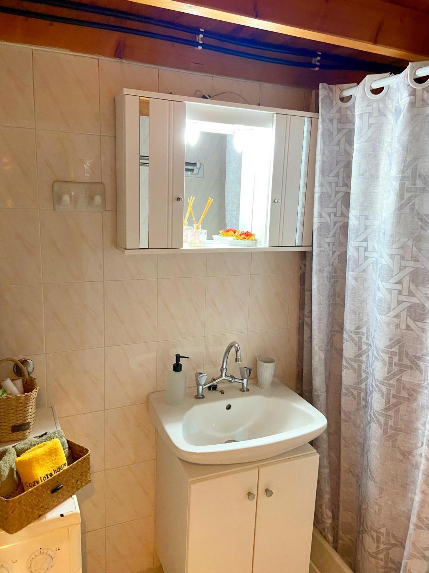 Cosy Lake House, Μια Ανάσα Πριν Τη Λίμνη Kalivia  Экстерьер фото